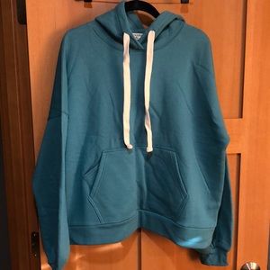 NWOT Zenana hooded sweatshirt with cellphone pocket